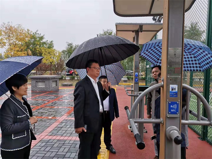 北京市体育局副局长杨海滨赴怀柔区调研,并与怀柔区体育局、奥康达体育产业股份有限公司进行了座谈