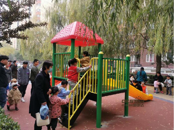 北京顺义高档小区儿童滑梯安装完毕